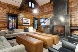 Living room - Abode at Big Moose Yacht Club (Park City)