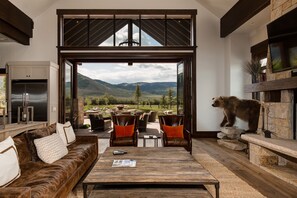 TV, fireplace - Abode at Twilight Ranch (Oakley)