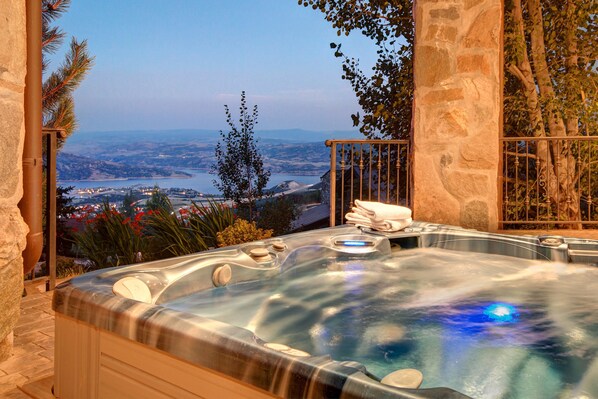 Açık spa küveti