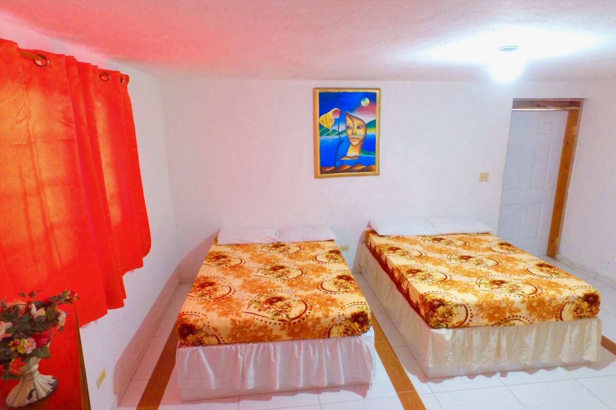 classic single room, multiple bedrooms | 1 bedroom, premium bedding, in-room safe, desk