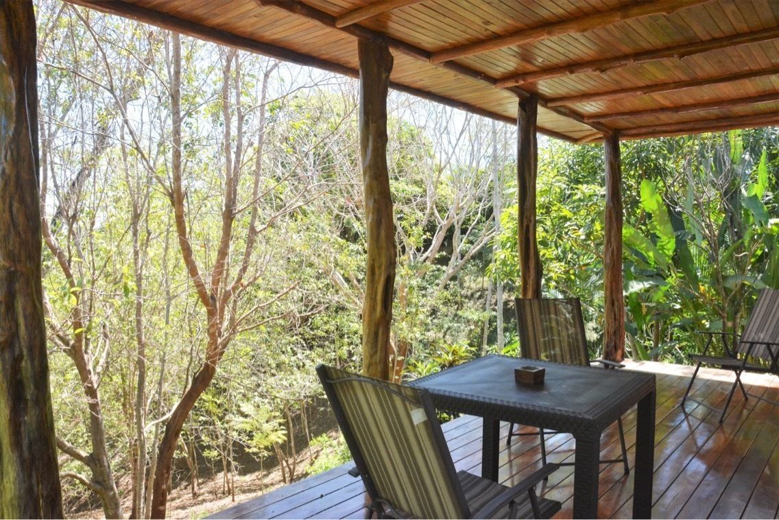 Premium Bungalow, 1 King Bed, Non Smoking, Mountain View | Terrace/patio