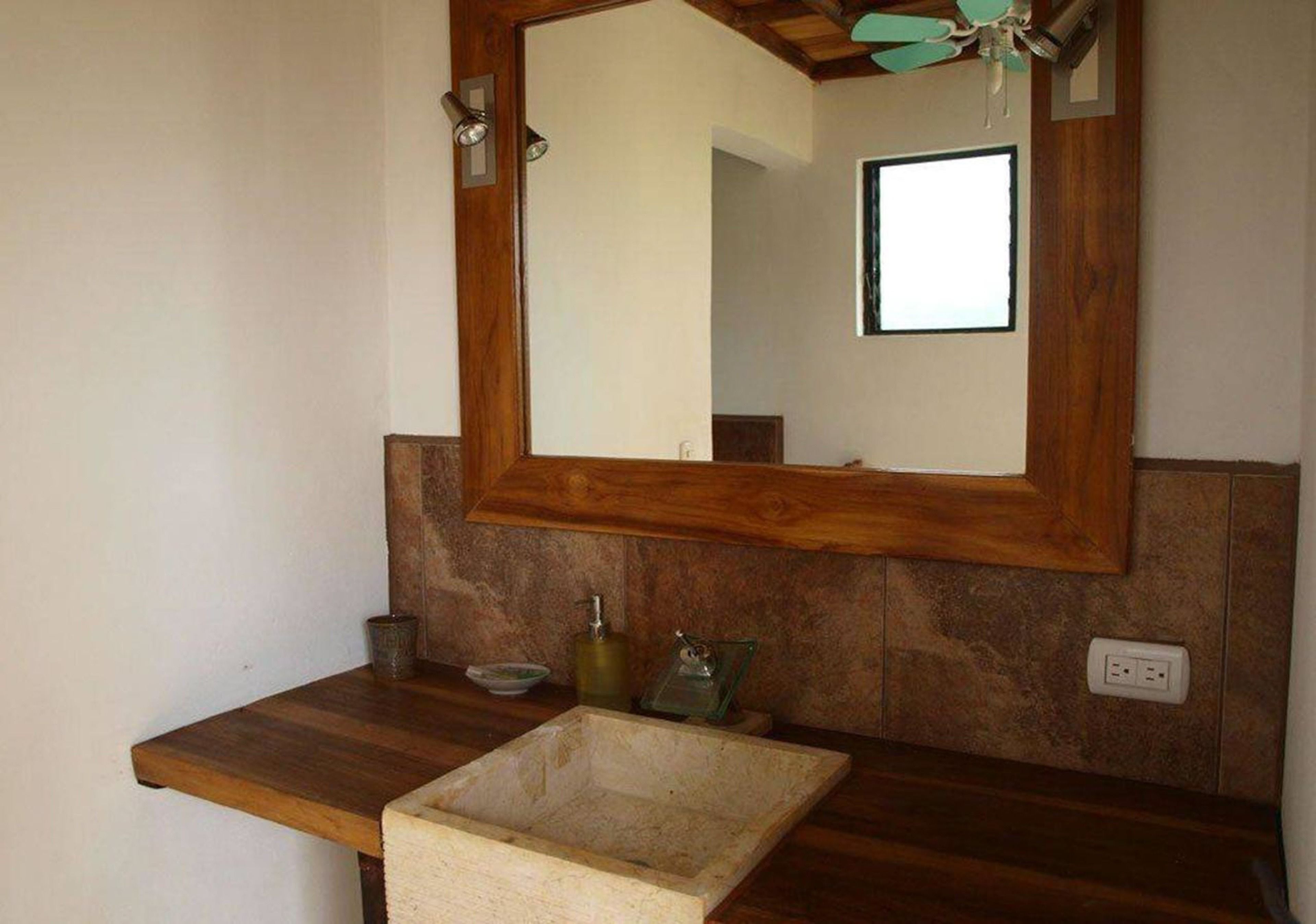 villa, 1 queen bed, mountain view | bathroom sink