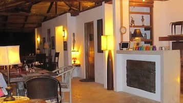 Coin salon dans le hall