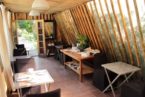 Frokostbuffé er inkludert hver dag