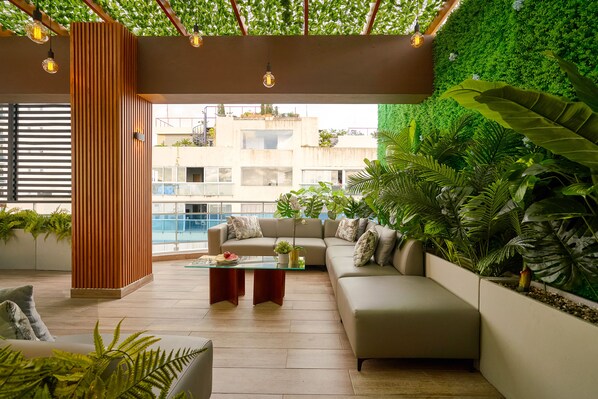 Vip Luxury Rooftop Two Bedroom Penthouse & Jacuzzi | Terrace/patio - Central Park Tower (Santo Domingo)