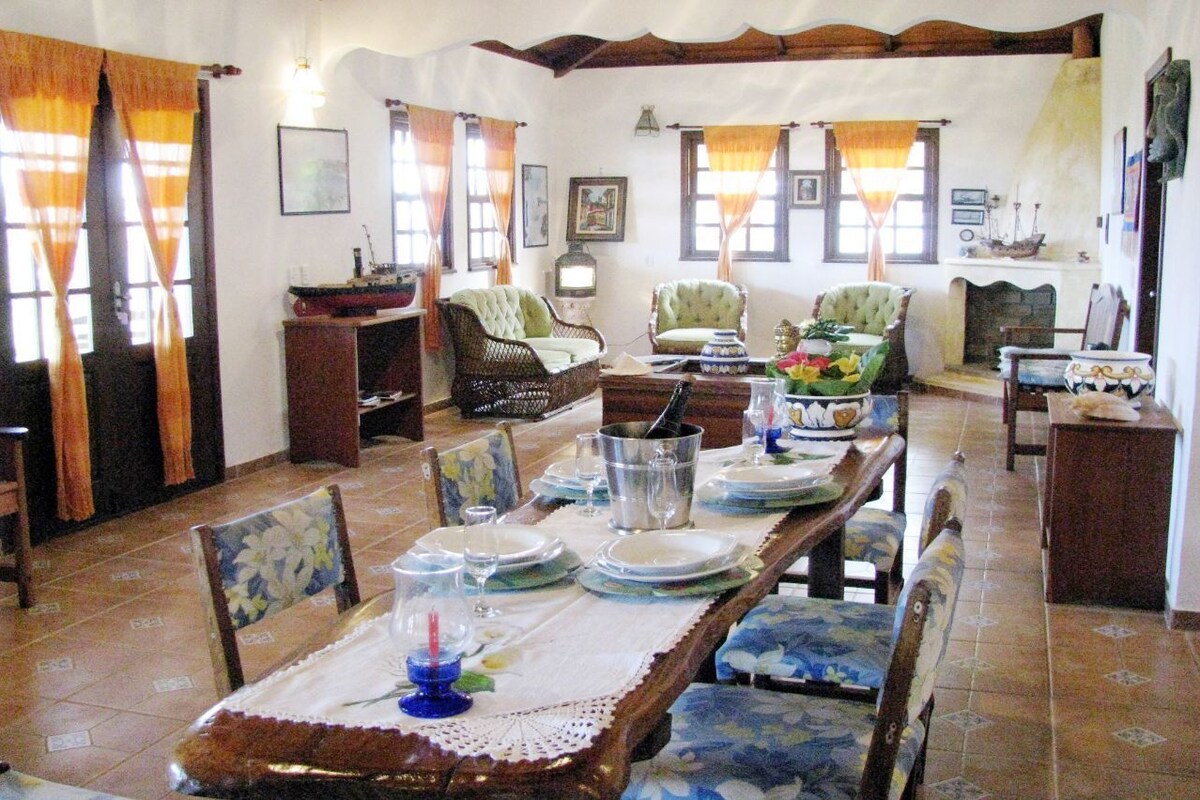 House | Living room