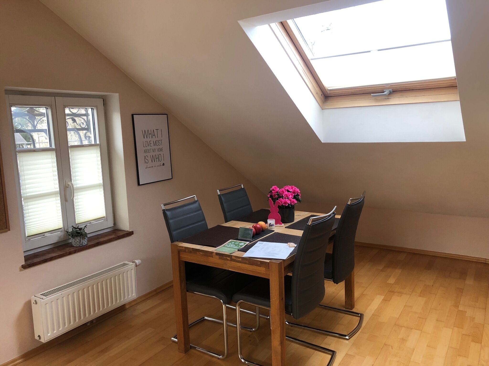 Spiseområde på rommet