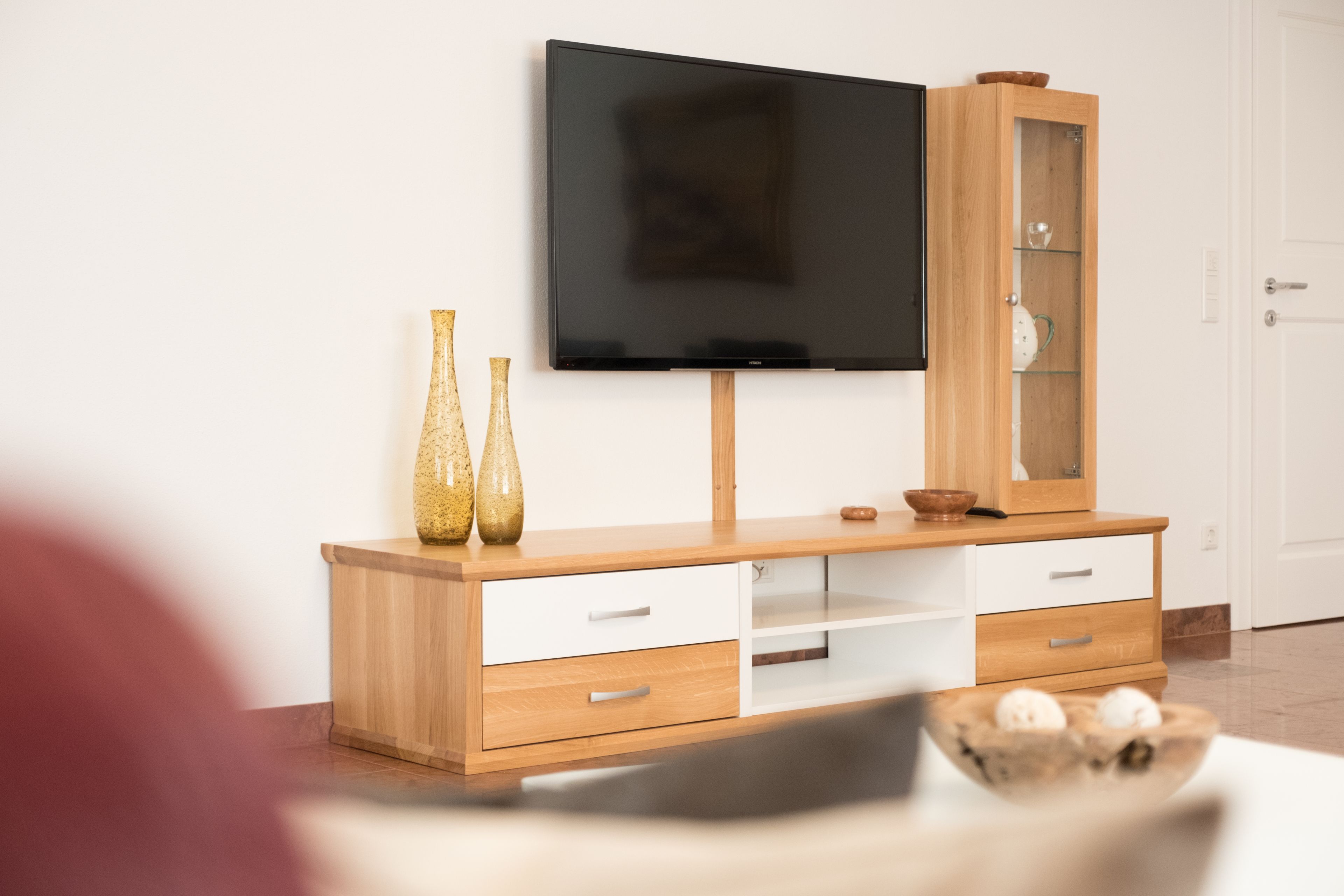 deluxe suite, 2 bedrooms (incl. 60€ cleaning fee) | living area | flat-screen tv