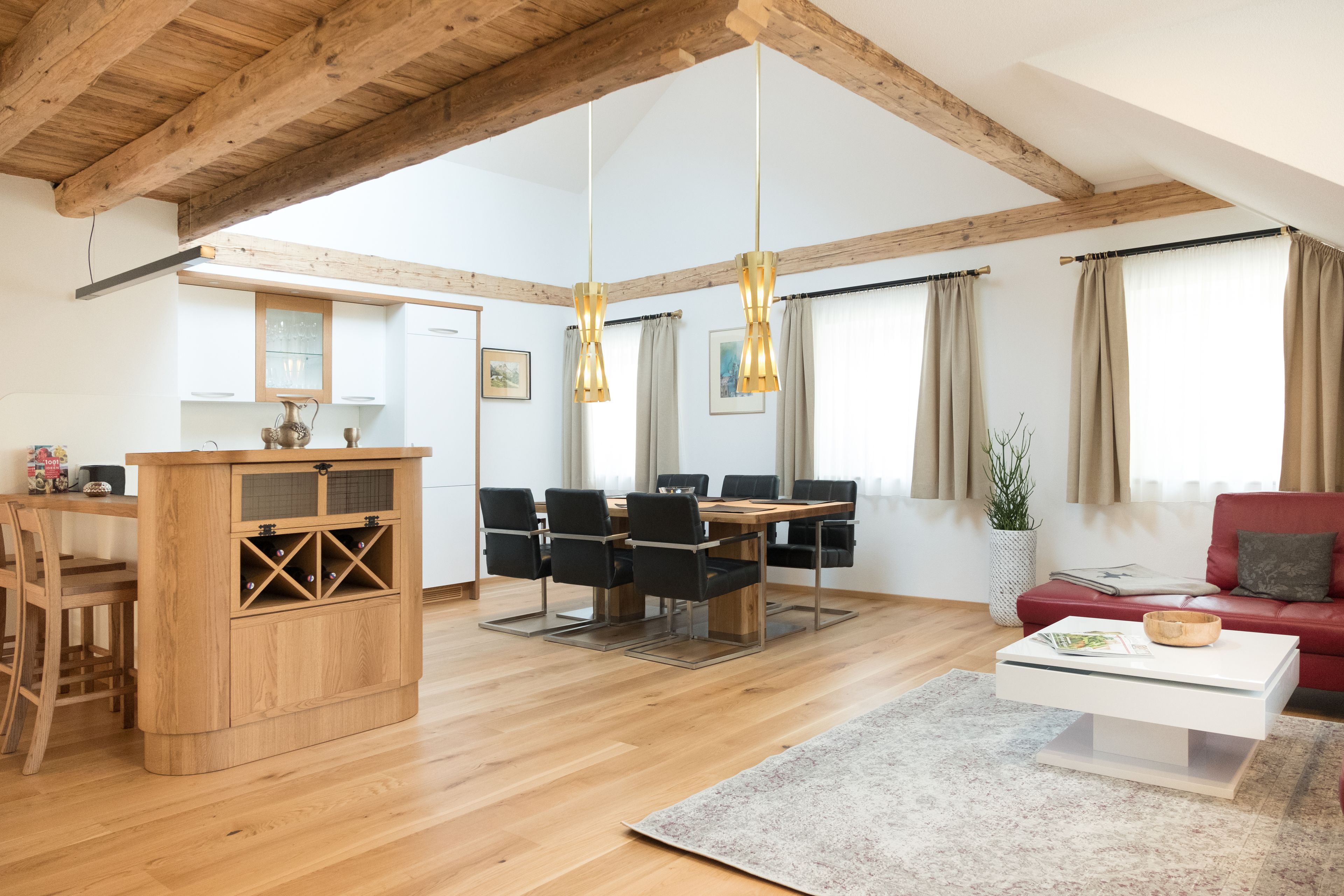 duplex, 2 bedrooms (incl. 60€ cleaning fee) | living area | flat-screen tv