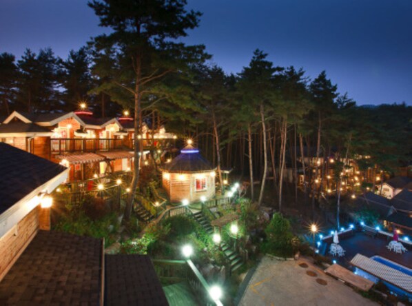 Exterior - Castle of Magic Pension (Hoengseong)