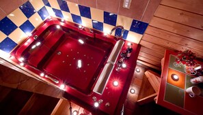 Duplex (Emerald) | Jetted tub