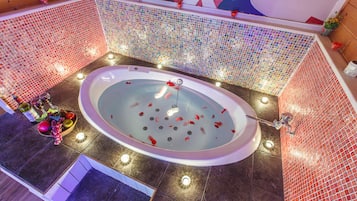 Duplex (Sapphire) | Deep-soaking bathtub