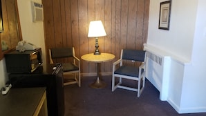 Basic Single Room | WiFi (free) - Stagecoach Motel Colorado Springs (Colorado Springs)