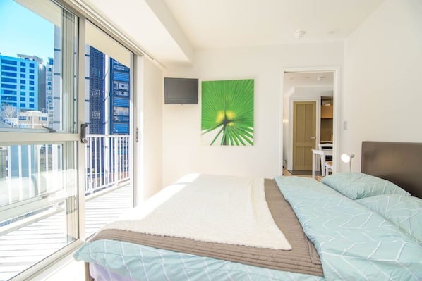 Modern 2 Bedroom Apartment with a Balcony | 2 bedrooms, free WiFi, bed sheets