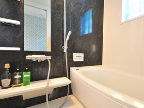 Quarto casal ou duplo | Escrivaninha, Wi-Fi de cortesia, roupa de cama