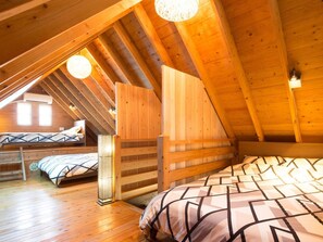 Tree House - Ishigaki Sun Green Resort Hotel (Ishigaki)