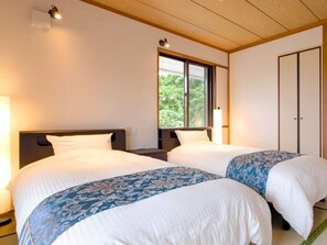 Studio Suite | Desk, free WiFi, bed sheets, wheelchair access