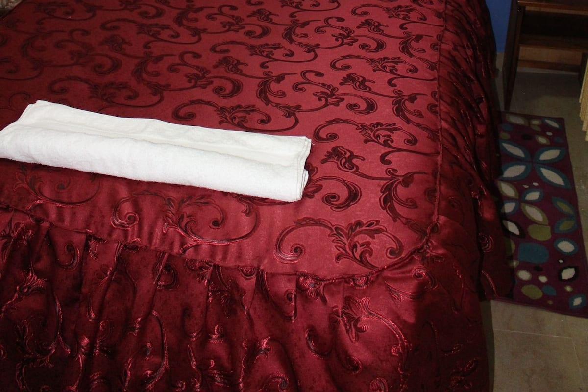 Double Room, 1 Double Bed | Desk, iron/ironing board, free WiFi