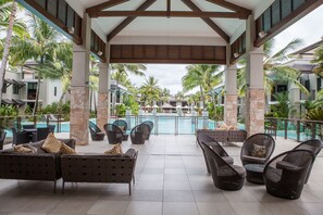 Terrace/patio - 131 Luxury Swimout (Craiglie)