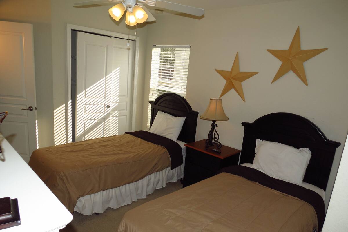 1 bedroom, iron/ironing board, cots/infant beds, rollaway beds