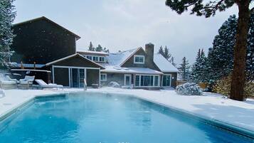 Piscina externa, piscina aquecida