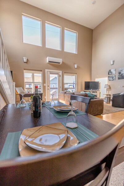 Comfort and Convenience in Downtown Sitka - Suite B