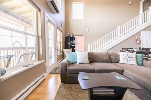 Comfort and Convenience in Downtown Sitka - Suite A