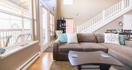 Katlian Street Suite A avec vue sur l'océan et finitions modernes et propres prÚs du centre-ville