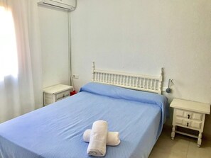 1 bedroom, free WiFi, bed sheets - LOS RANCHOS LEVANTE APARTMENT R034 (Benidorm)