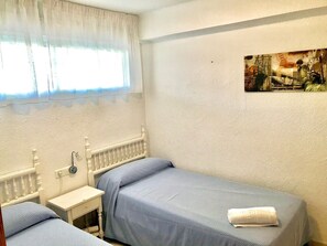 1 chambre, Wi-Fi gratuit, draps fournis
