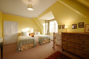 12 bedrooms, desk, iron/ironing board, free WiFi