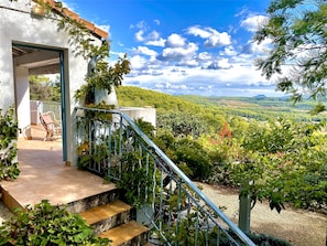 Property grounds - Stylish villa with private heated swimming pool, breathtaking view, free wifi (Lorgues)