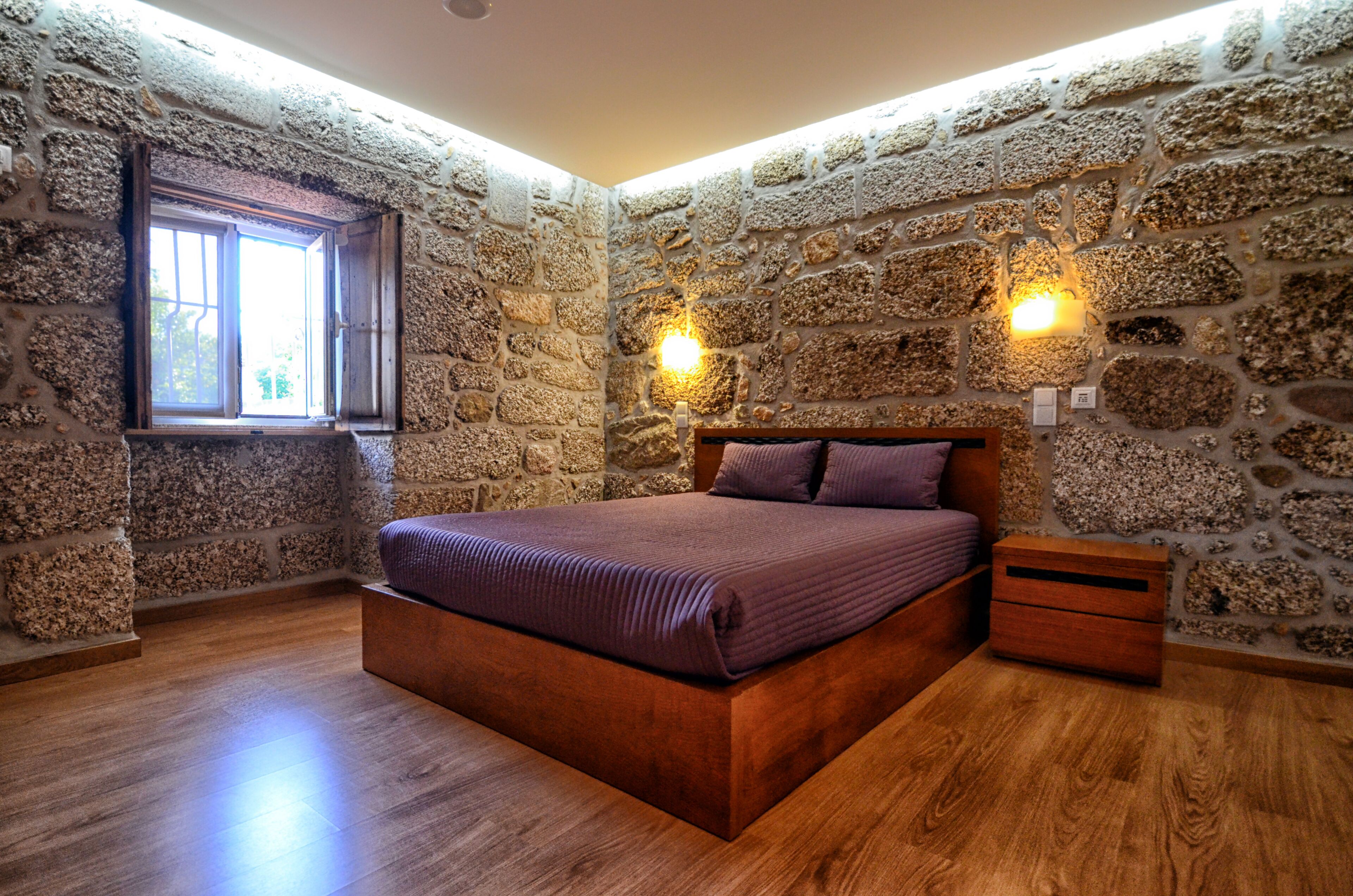 6 bedrooms, iron/ironing board, travel cot, free WiFi