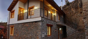 Romantic Escape with Terrace