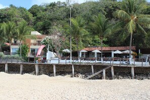 Exterior - 4 Bedroom Beachfront Dream Villa - Rooftop Pool - Praia de Pipa (Praia de Pipa)