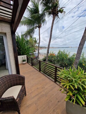 Terrace/patio - 4 Bedroom Beachfront Dream Villa - Rooftop Pool - Praia de Pipa (Praia de Pipa)