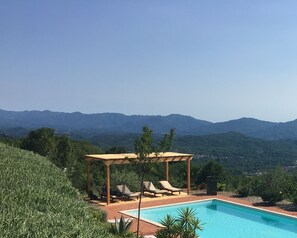A heated pool - Luxury Private Villa with 15mx6m Pool. Private Setting with Panoramic views (orturano, bagnone)