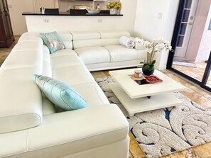 Smart TV, books, music library, stereo