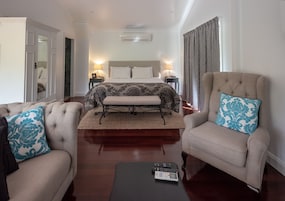 Huone, 1 makuuhuone (The Aerial 1 Bedroom) | Yksilöllisesti sisustettu, yksilöllisesti kalustettu, äänieristys