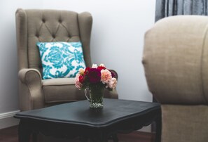 ทีวีจอแบน, เครื่องเล่นดีวีดี