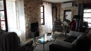 TV, DVD player, stereo