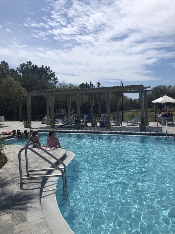 Beheizter Pool