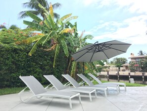 Terrace/patio - Waterfront Estate Exclusive-Paradise Lighthouse Point Florida Private Pool/Spa (Lighthouse Point)