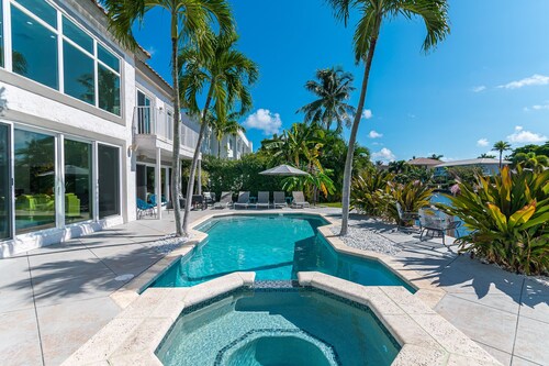 Waterfront Estate Exclusive-Paradise-majakka Point Floridan yksityinen uima-allas / kylpylä