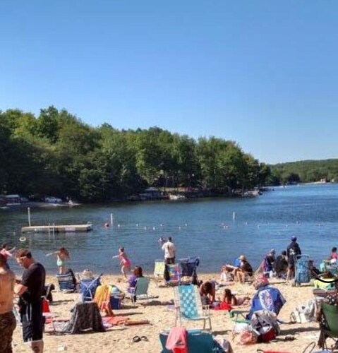 Beautiful Log Cabin in The Hideout