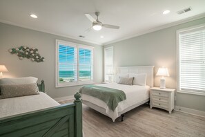 5 bedrooms, desk, iron/ironing board, free WiFi