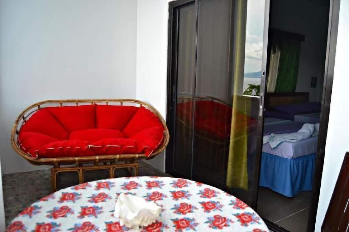 1 slaapkamer, een bureau, gratis wifi, beddengoed