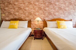 Family Twin Room, Balcony | Premium bedding, down comforters, blackout drapes, soundproofing - Lunasea Apartment (Hengchun)