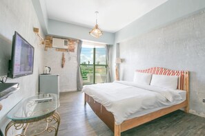 Hochwertige Bettwaren, Daunenbettdecken, Verdunkelungsvorhänge