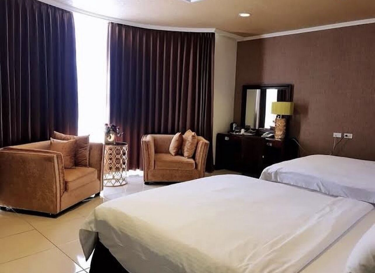 standard quadruple room | desk, free wifi, bed sheets